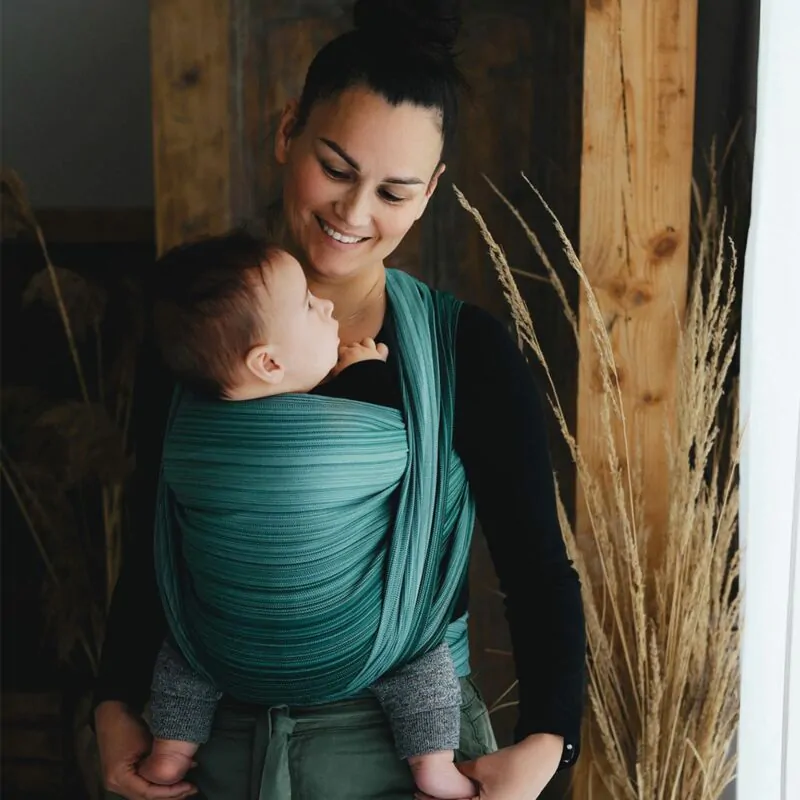 woven wrap baby carrier